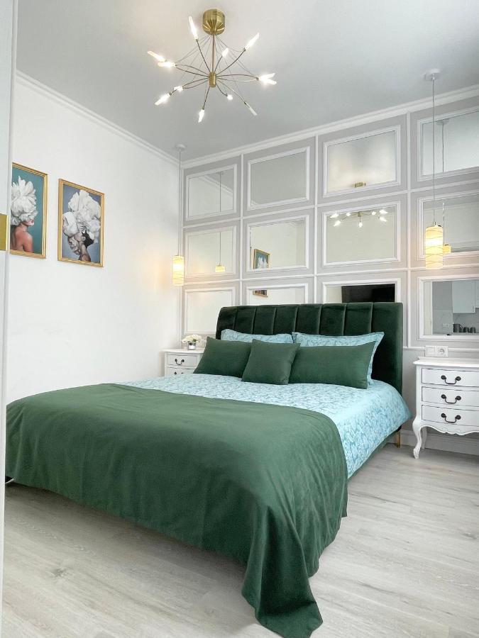Luxury Emerald Apartments Irpin Exterior foto
